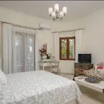Vila Pari Manda