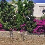 Pari Manda Vila *