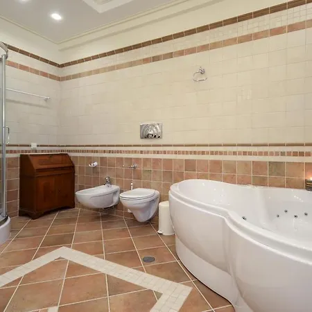 Pari Manda Villa