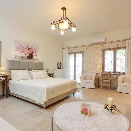 Pari Manda Villa