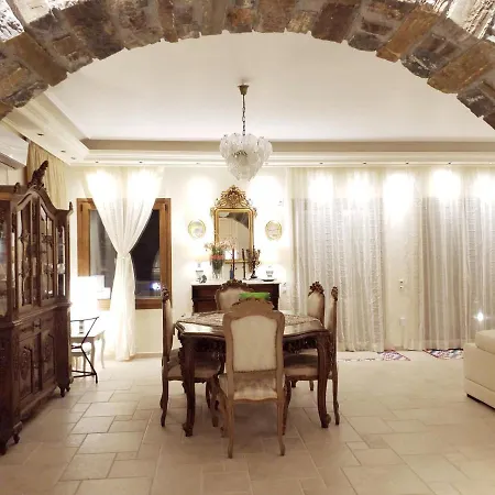 Βίλα Pari Manda *