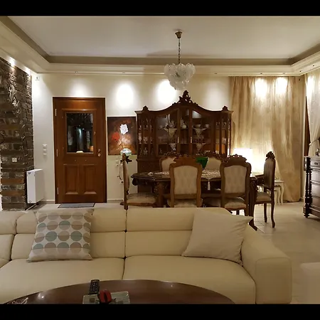 Βίλα Pari Manda *